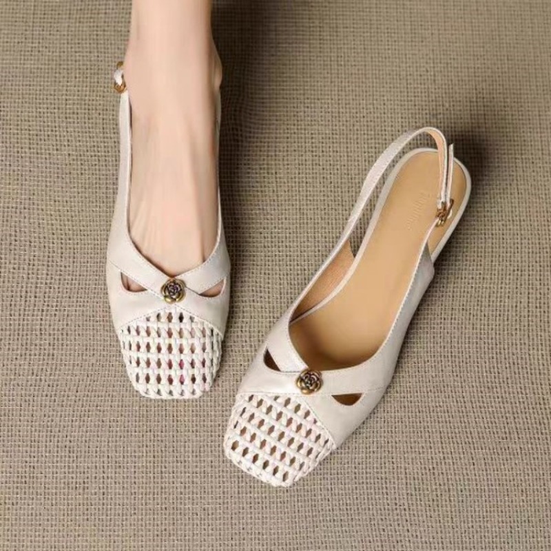 Women Shoes Sandals - صندل نسائي بمقدمة مغلقة على الطراز