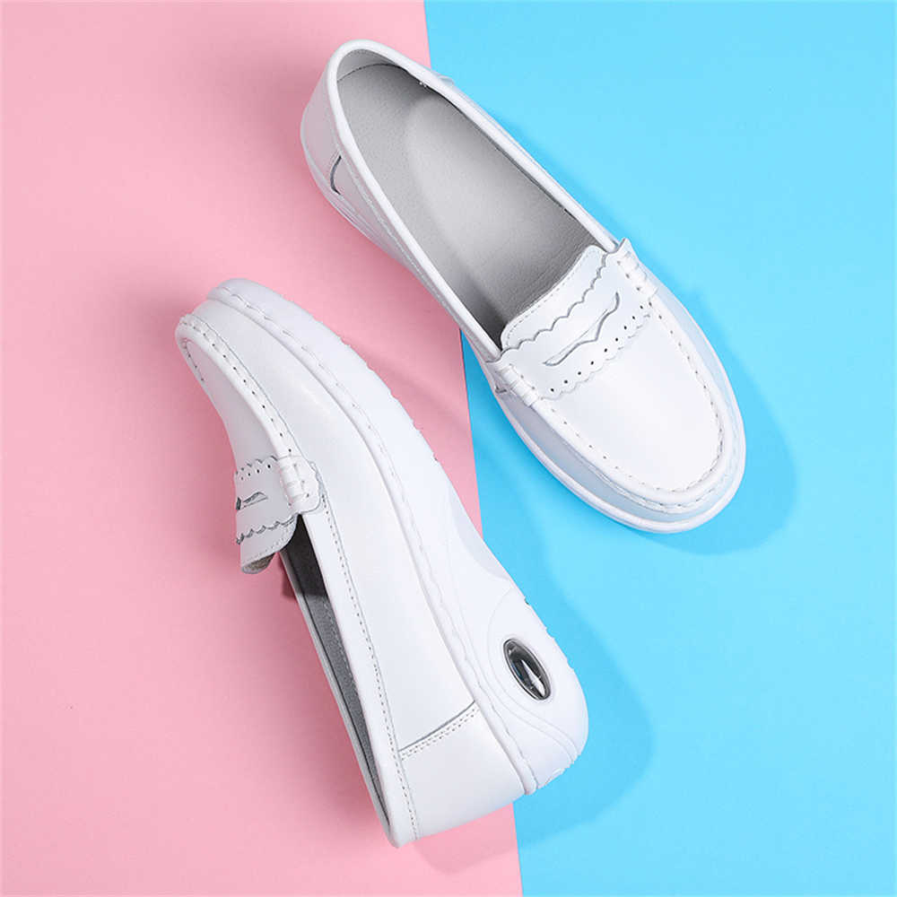 أحذية رياضية واسعة بألوان مختل - مراجعة Women Shoes Tennis وسعره