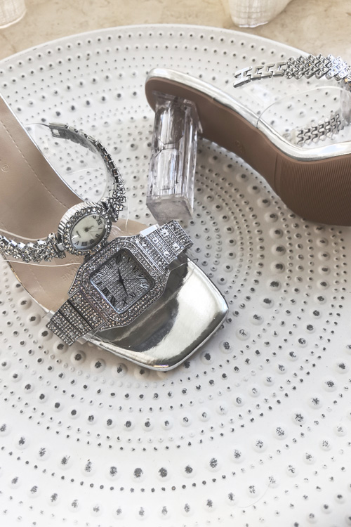 تصميم أصلي ساعة كريستال بكعب ع - مراجعة Clear Strap Heel وسعره