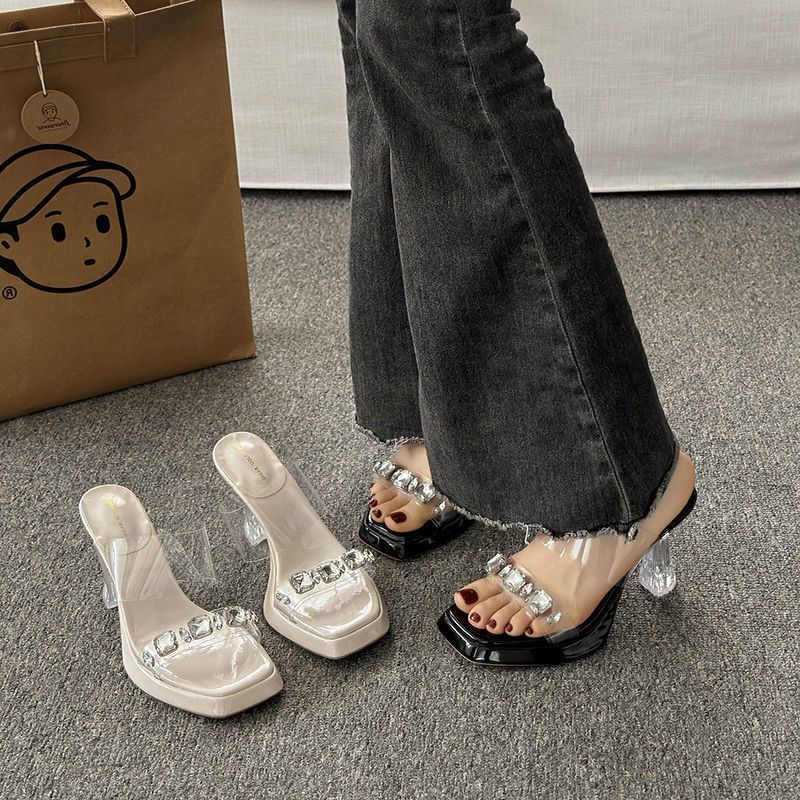 صنادل نسائية بحزام واحد، صنادل - مراجعة Clear Strap Heel وسعره