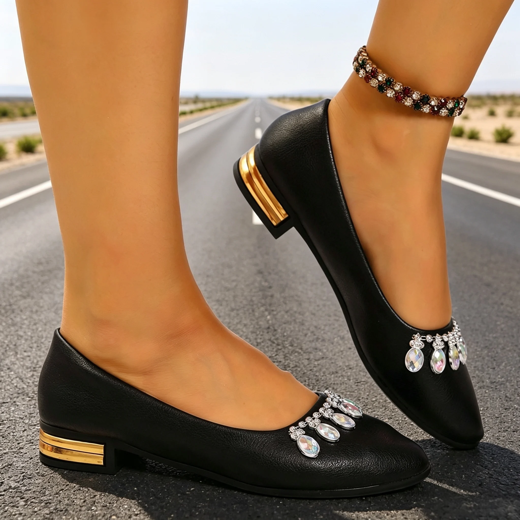 أحذية نسائية مسطحة ذات مقدمة م - مراجعة Women Shoes Store وسعره