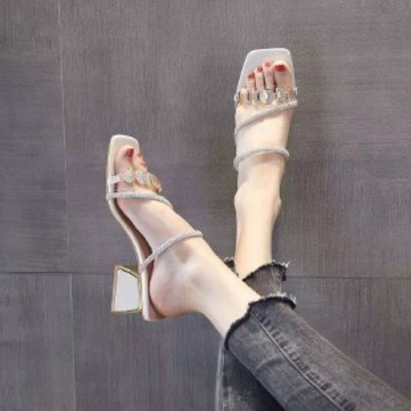 صنادل نسائية صيفية بحزام شفاف  - مراجعة Clear Strap Heel وسعره